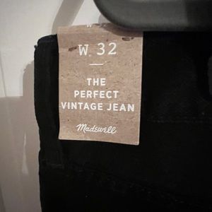 Madewell nwt vintage black jean size 32 split knee edition